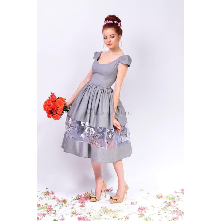 Rochie Erica 2 cu corsaj cambrat, mâneci scurte bufante și imprimeu floral la tiv