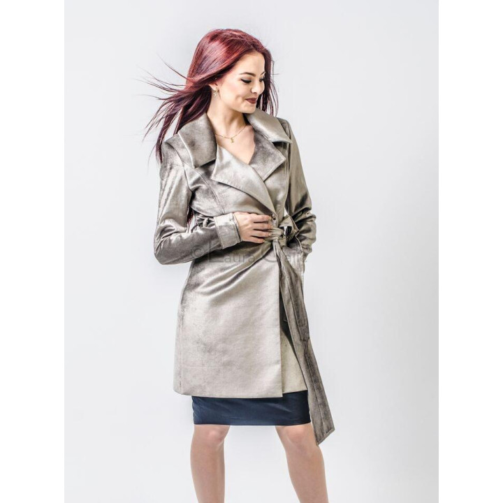 Lupe 2 grey-silver velvet coat with wide lapels and a waist belt