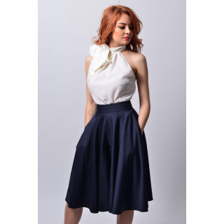 Alfreda navy skirt pants with a high waist, side pockets and a full flared shape
