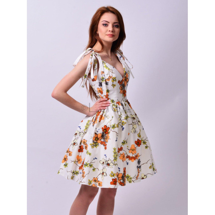 Rochie de vară Lacramioara de Vara cu corsaj cambrat și fustă evazată cu flori multicolore