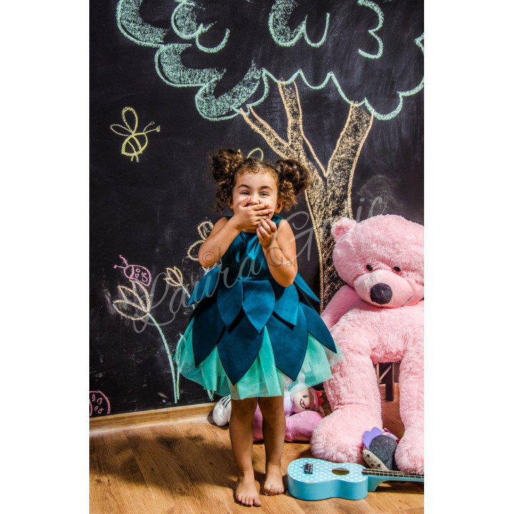 Close view of the petal-shaped overlays and tulle skirt on the Gina 5 Mini dress