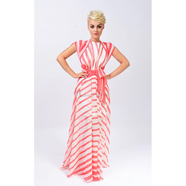 Rochie Agnes 2 cu dungi coral și albe, legată în talie cu o fundă în față
