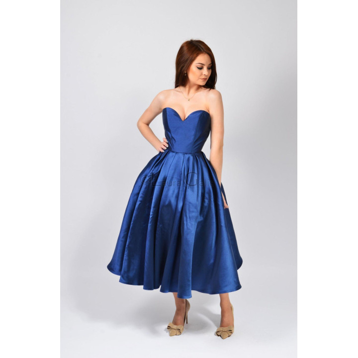 Rochie Loredana 2 fără bretele, cu talie marcată și fustă amplă plisată