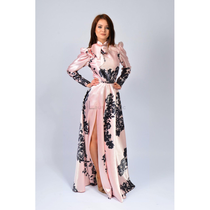 Lisandra 2 dress with a defined waist, floral print and high skirt opening
