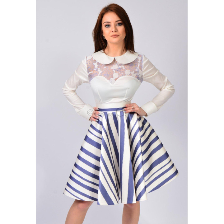 Anca women’s shirt with a contoured white bodice and floral chest detail