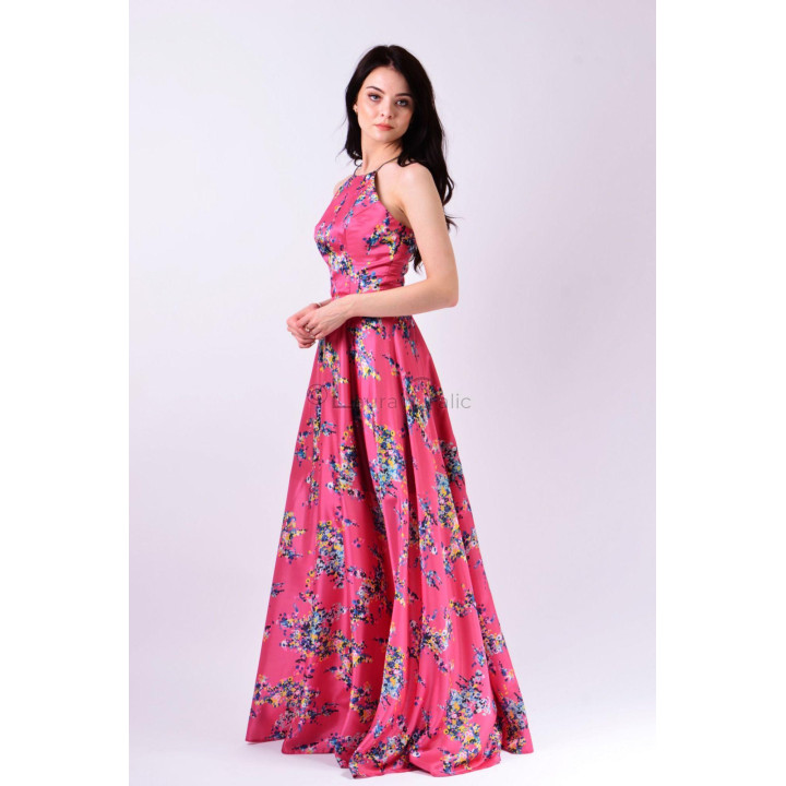 Side view of the Octaviana 2 dress showing its fitted bodice and flowing long skirt