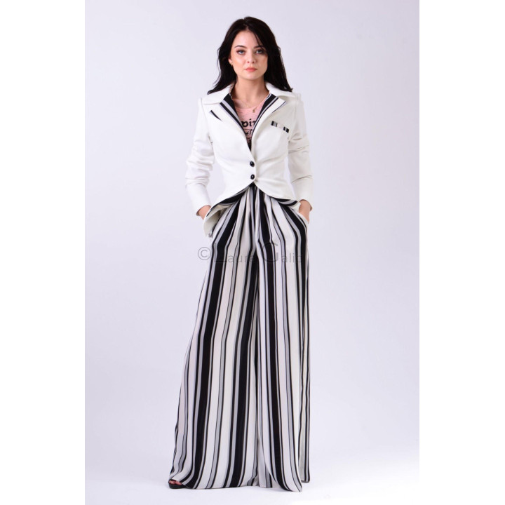 Front view of the Tamara 2 suit with John 2 vertically striped trousers