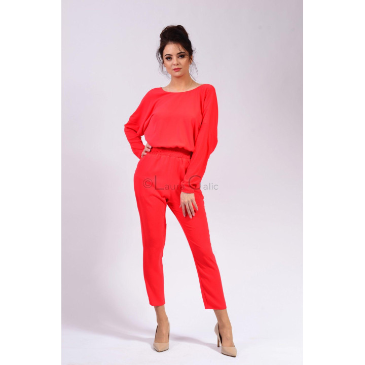 Salopeta Petra cu mâneci ample și pantaloni conici până la gleznă