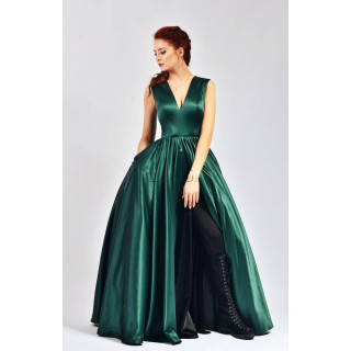 Angela 2 Dress in emerald green with a V-neck bodice and full-length skirt