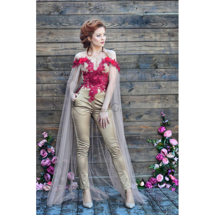 Corsetul Damaris cu decolteu căzut pe umeri și panouri lungi transparente
