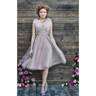 Rochia midi din tulle Summer în roz pudrat, cu fustă amplă și aplicație decorativă la talie