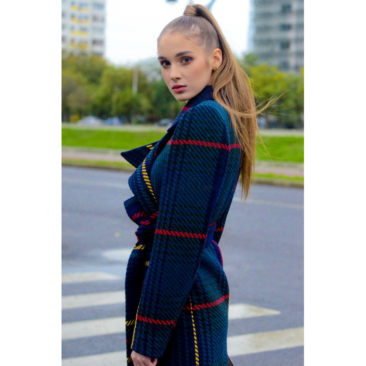 Close-up of the Romanita coat's wide lapel and colourful plaid