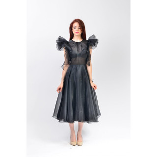 Rochia midi neagră Aliona, cu fustă amplă și volane din organza la umeri