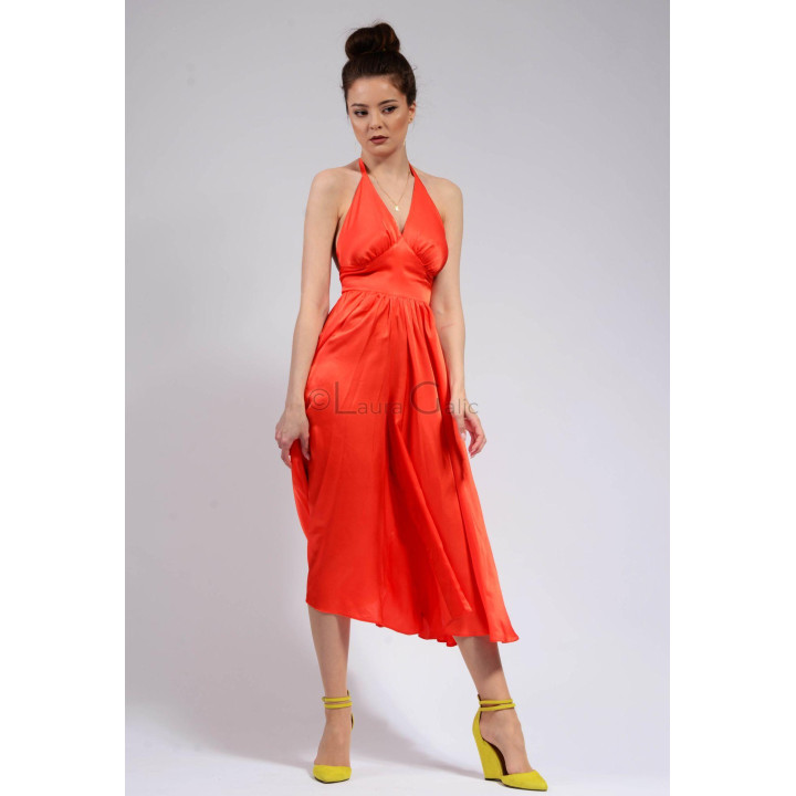 Felicia viscose dress with a defined waist and gathered skirt