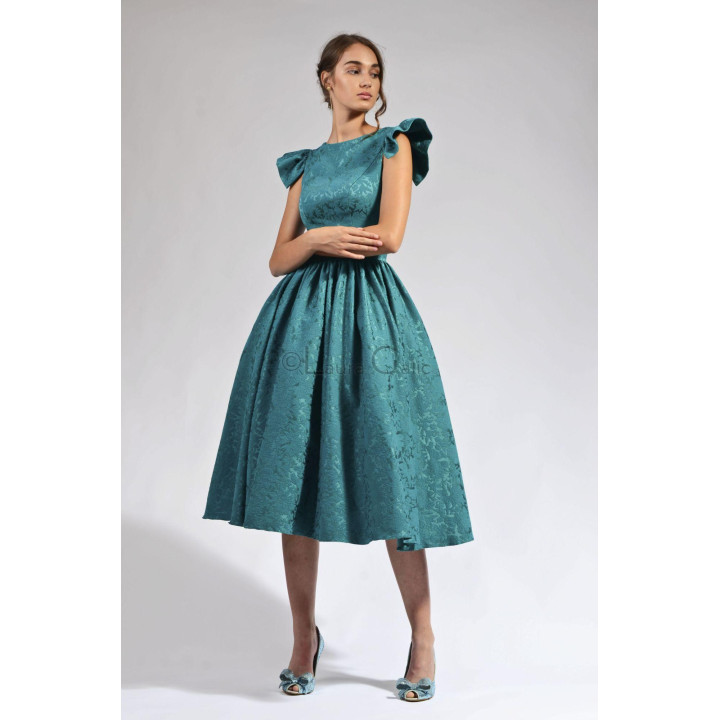Rochie Lidia cu talie definită, fustă amplă și brocard cu model floral