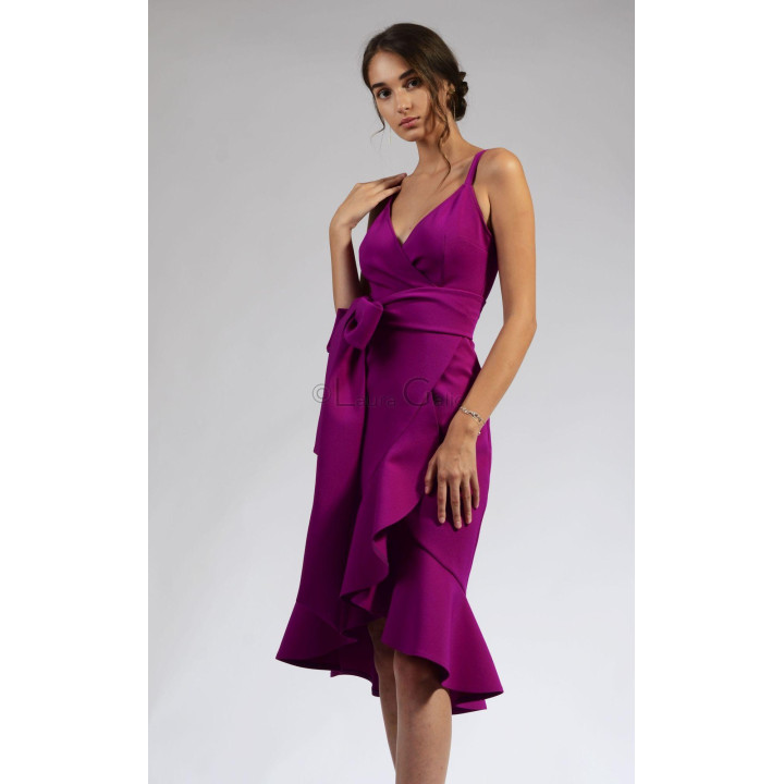 Fuchsia Chiara dress with a defined waist and voluminous ruffled hem