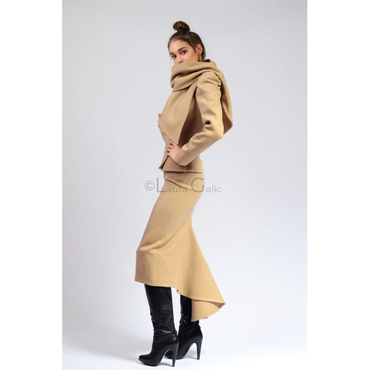 Beatrice short suit