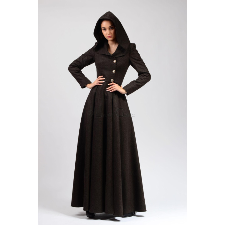 Miranda 2 100% wool coat with hood, front buttons and a full-length flared skirt