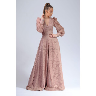 Rochie lungă Antonia 4 din dantelă roz prăfuit, cu fustă amplă și mâneci bufante