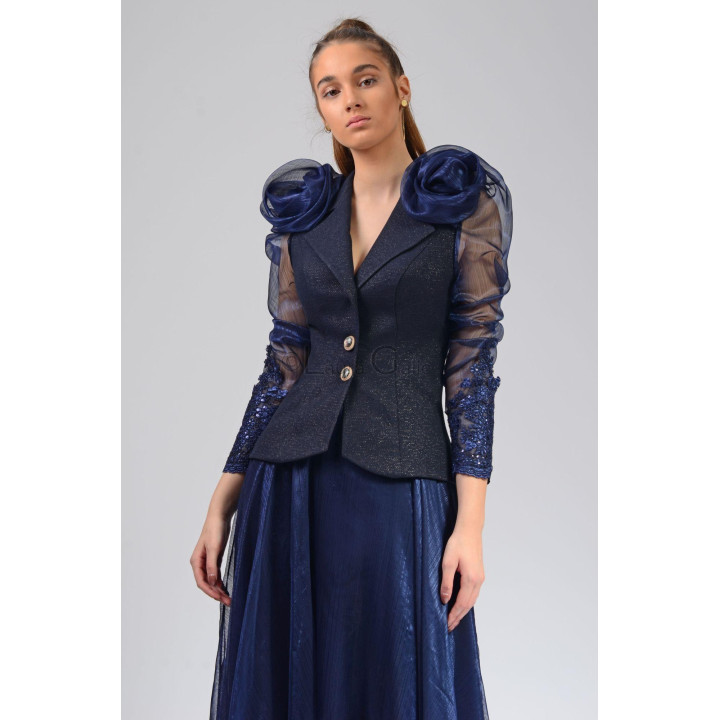 Sacou Aurelia 3 bleumarin, cu rever, mâneci din organza, manșete din dantelă și flori aplicate pe umeri