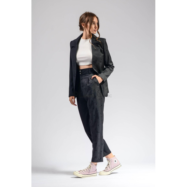 Costum Ramona cu sacou cu revere și pantaloni cu talie înaltă și buline
