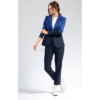 Costumul Ramona split albastru, cu sacou în două culori și pantaloni bleumarin în carouri