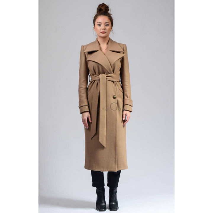 Long Romanita 3 coat with wide lapels, belt and decorative buttons