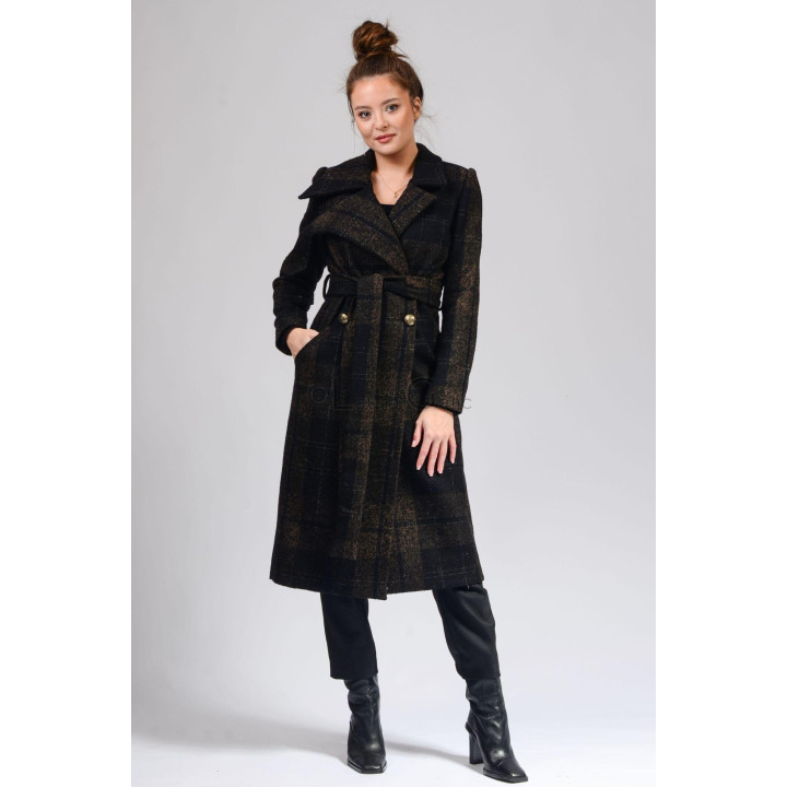 Long Romanita coat with wide lapels and a belted waist