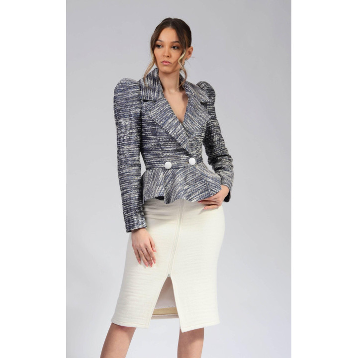 Sacoul Carmen 4 multi cu rever amplu, nasturi albi, umeri accentuați și tiv peplum