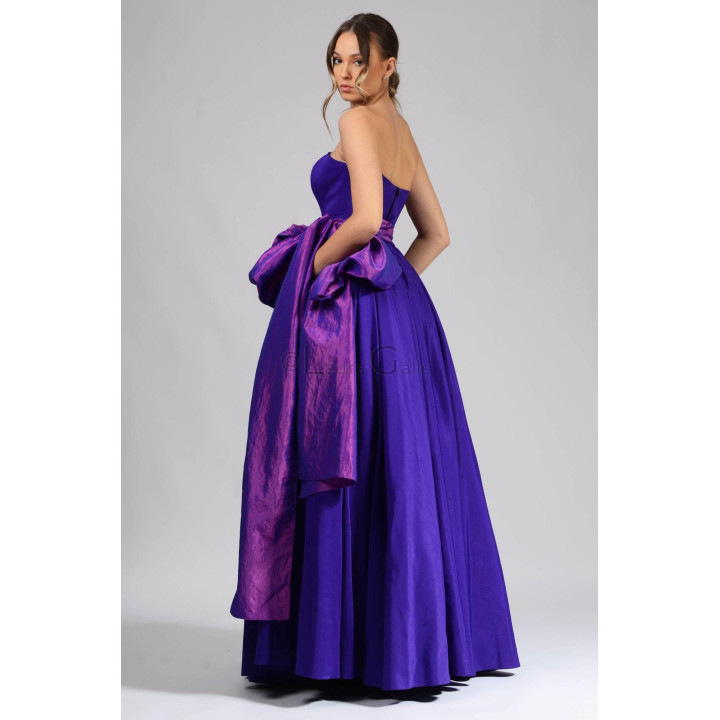 Back view of the Suzana 1 corset with zipper and voluminous organza wrap