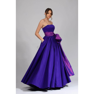 Compleul Suzana 2 în violet, cu corset fără bretele, fustă amplă și eșarfă drapată la talie