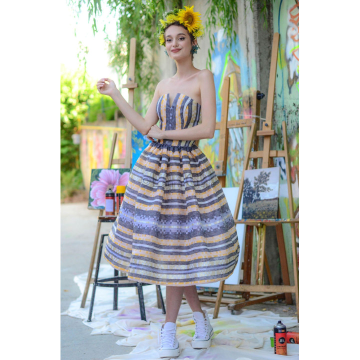 Rochia midi Erica cu jupon din tulle și fustă amplă în nuanțe de gri și galben