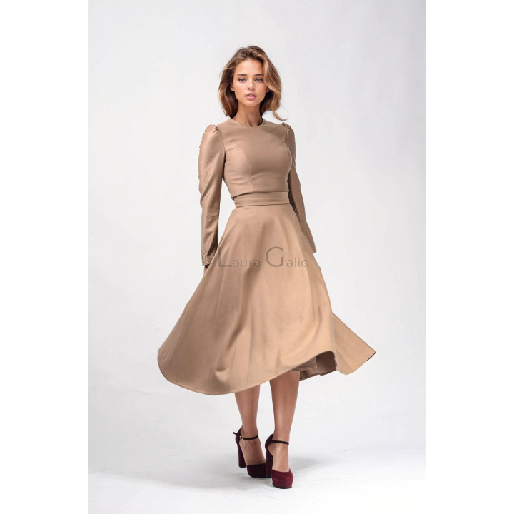 Rochie office Pita 4 bej-camel, cu fustă clos amplă și mâneci lungi
