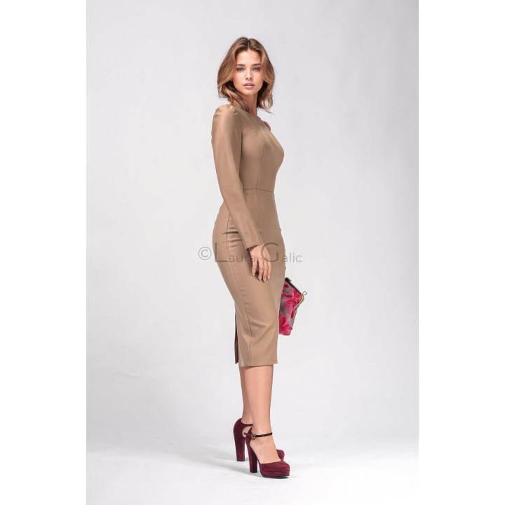 Side view of the fitted Pita 4 dress, showing its midi pencil skirt