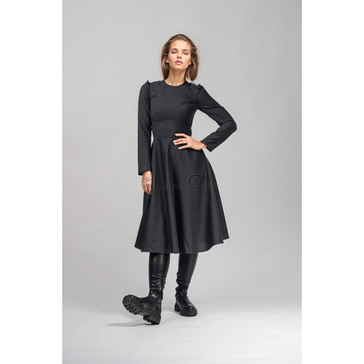Pita Dress with a round neckline, long sleeves and a flared skirt