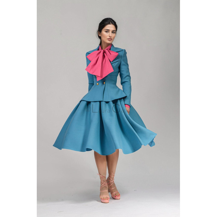 costum Inez