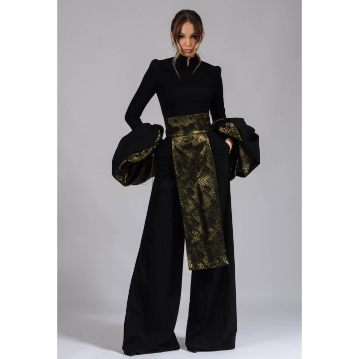 Brocade apron