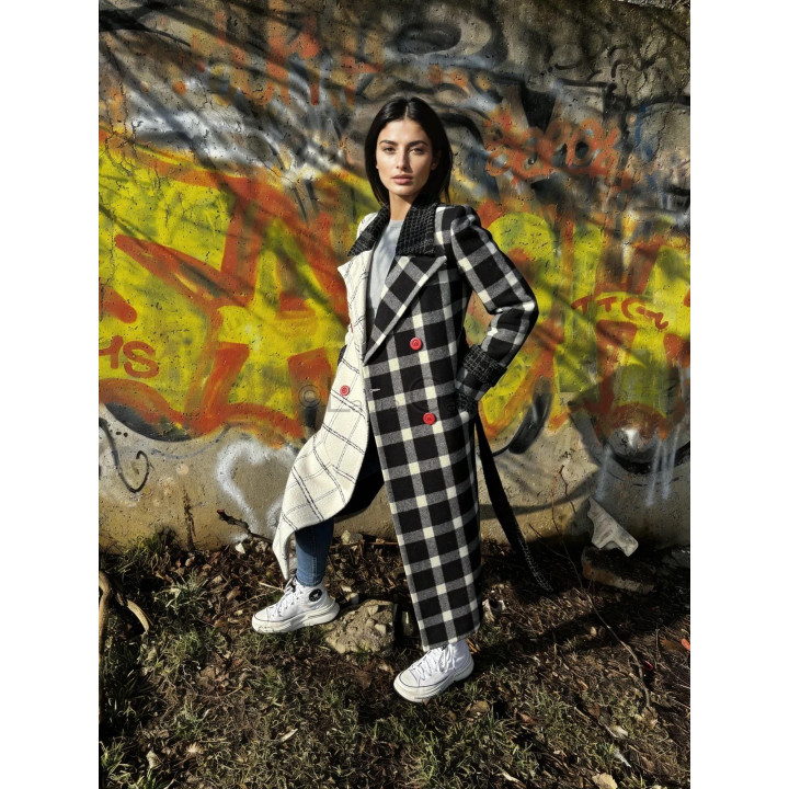 Romanita 3 women’s coat with black-and-ivory checks, wide lapel and red buttons
