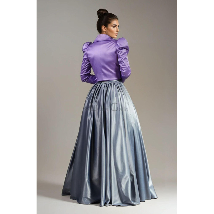 Back view of the Suzana jacket with puff shoulders and a fitted waist-length cut