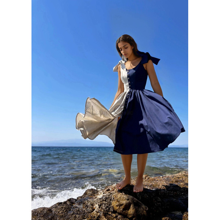 Rochie Afrodite din in cu fustă bleumarin amplă și panou frontal deschis la culoare