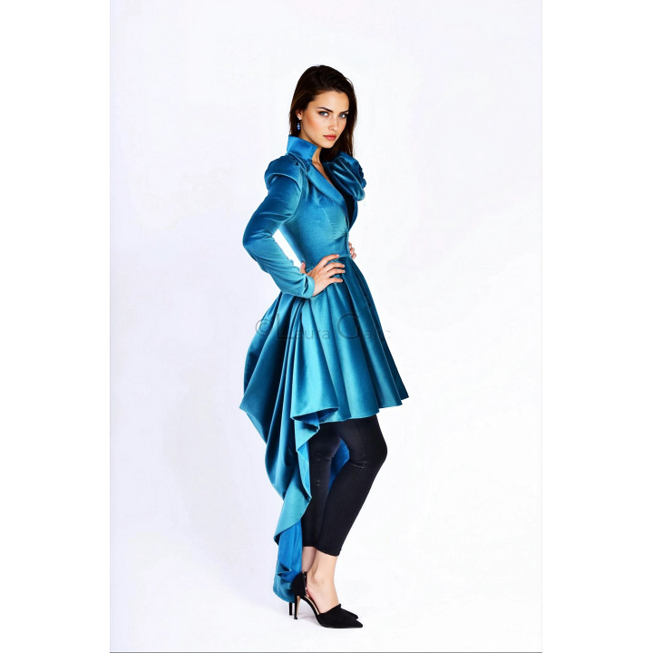 Palton Ofelia Haute Couture albastru, cu talie cambrată și drapaj prelungit în spate