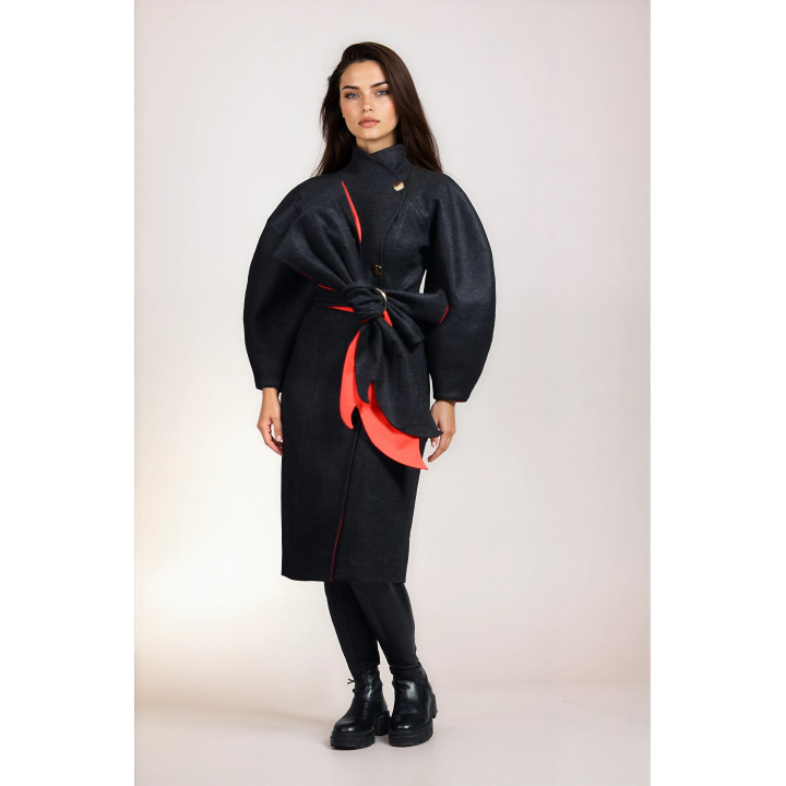Persefona 2 coat with voluminous sleeves, a red front detail and metallic buttons