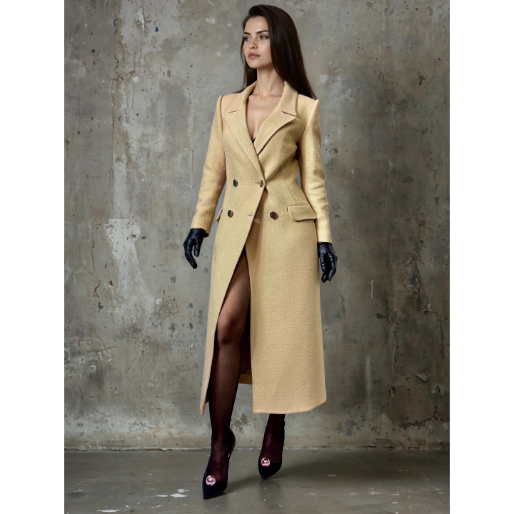 Athena wool coat with a feminine tailored line and customizable length