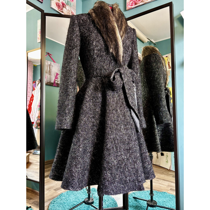 Gaia 2 wool coat with faux fur collar, waist belt and flared silhouette