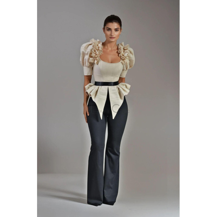 Front view of the Mălina shirt with its pleated peplum and elbow-length puff sleeves
