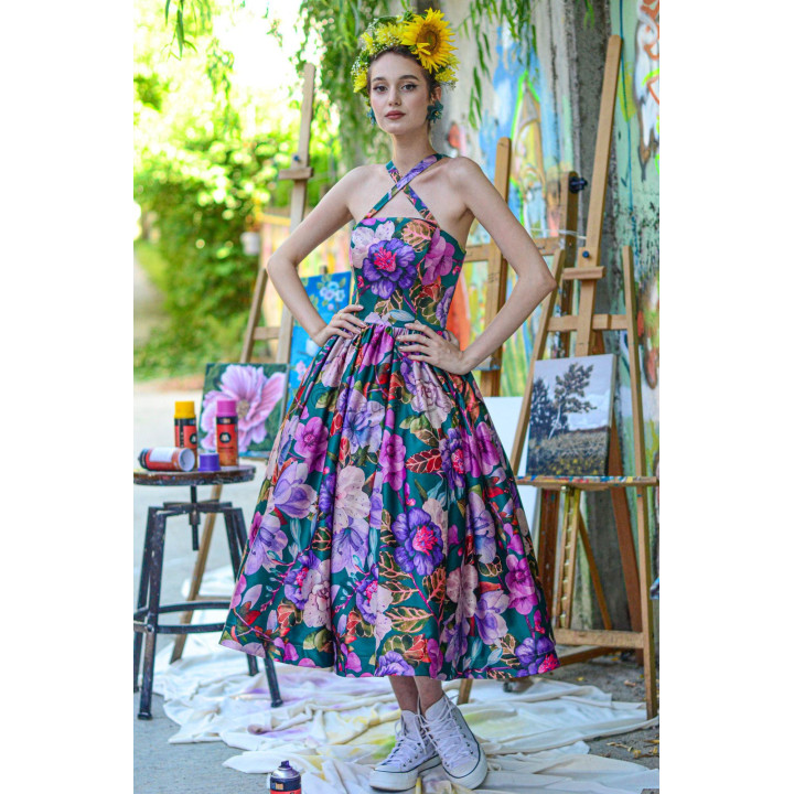 Loredana 4 floral dress with crossed straps and a voluminous midi skirt